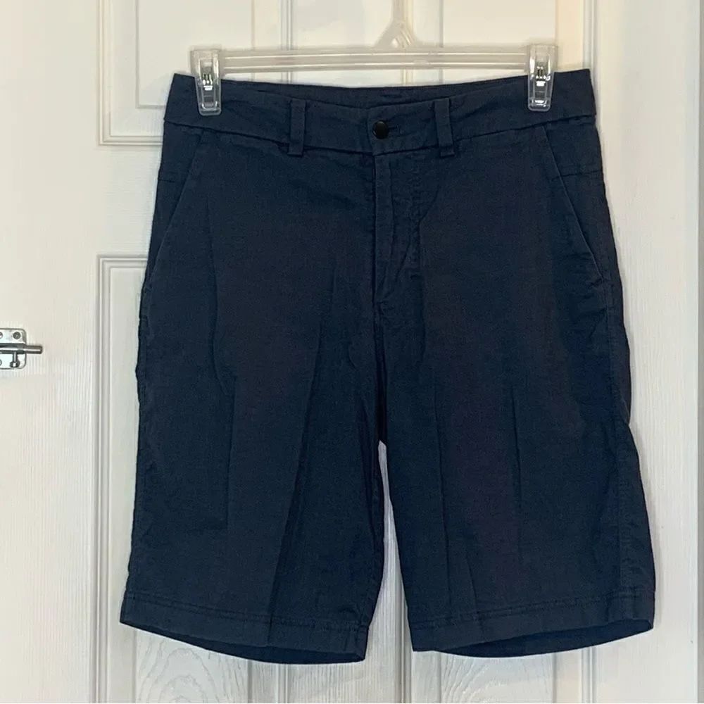 Lululemon Men's Commission Shorts Navy Size 33